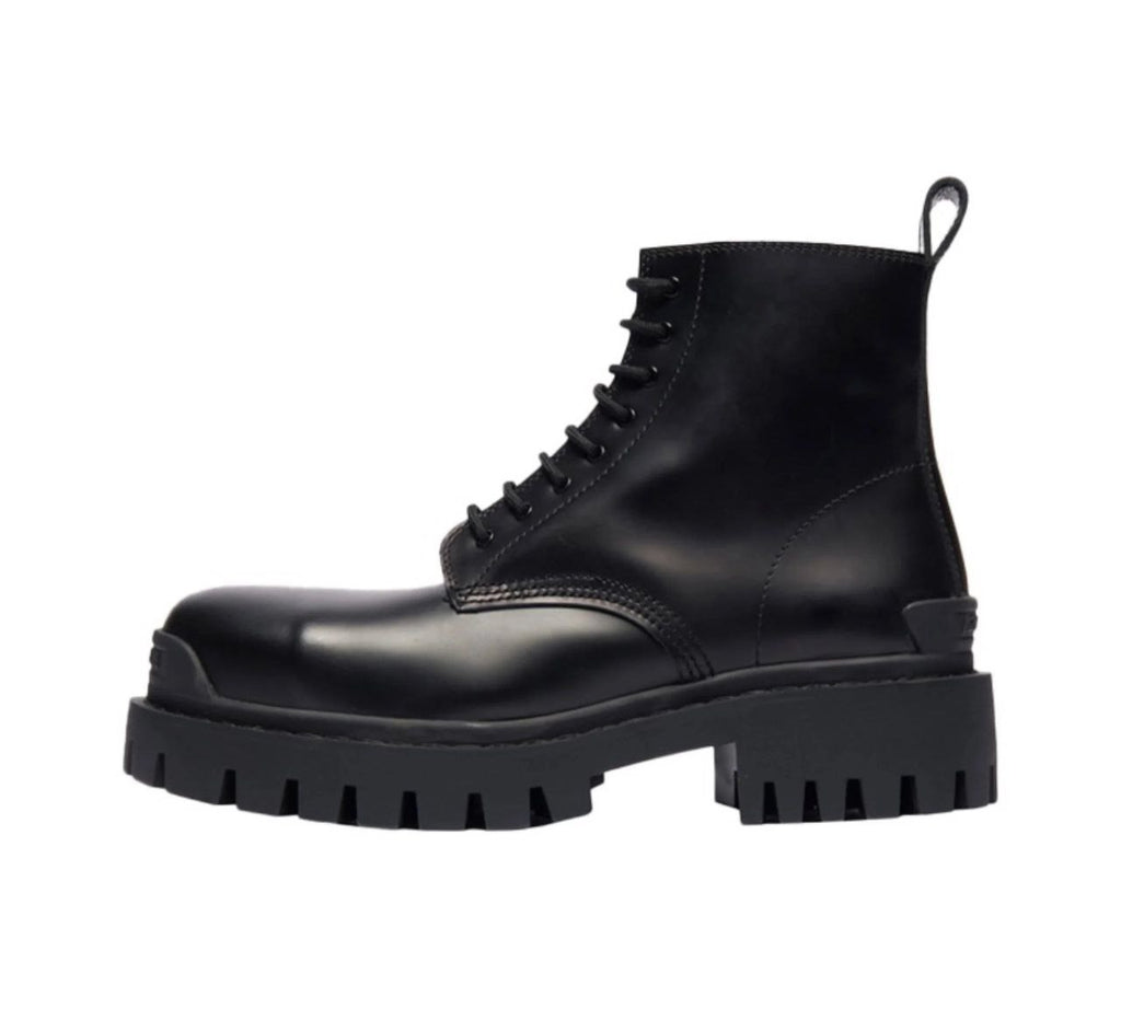 Balenciaga Stivaletti Strike Boots / Booties