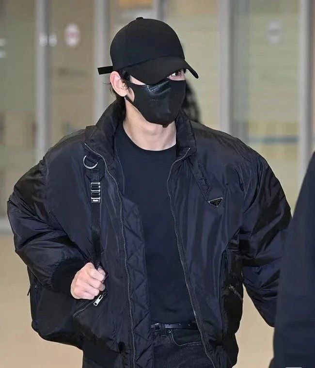 Prada Medium-Weight Re-Nylon Down Jacket