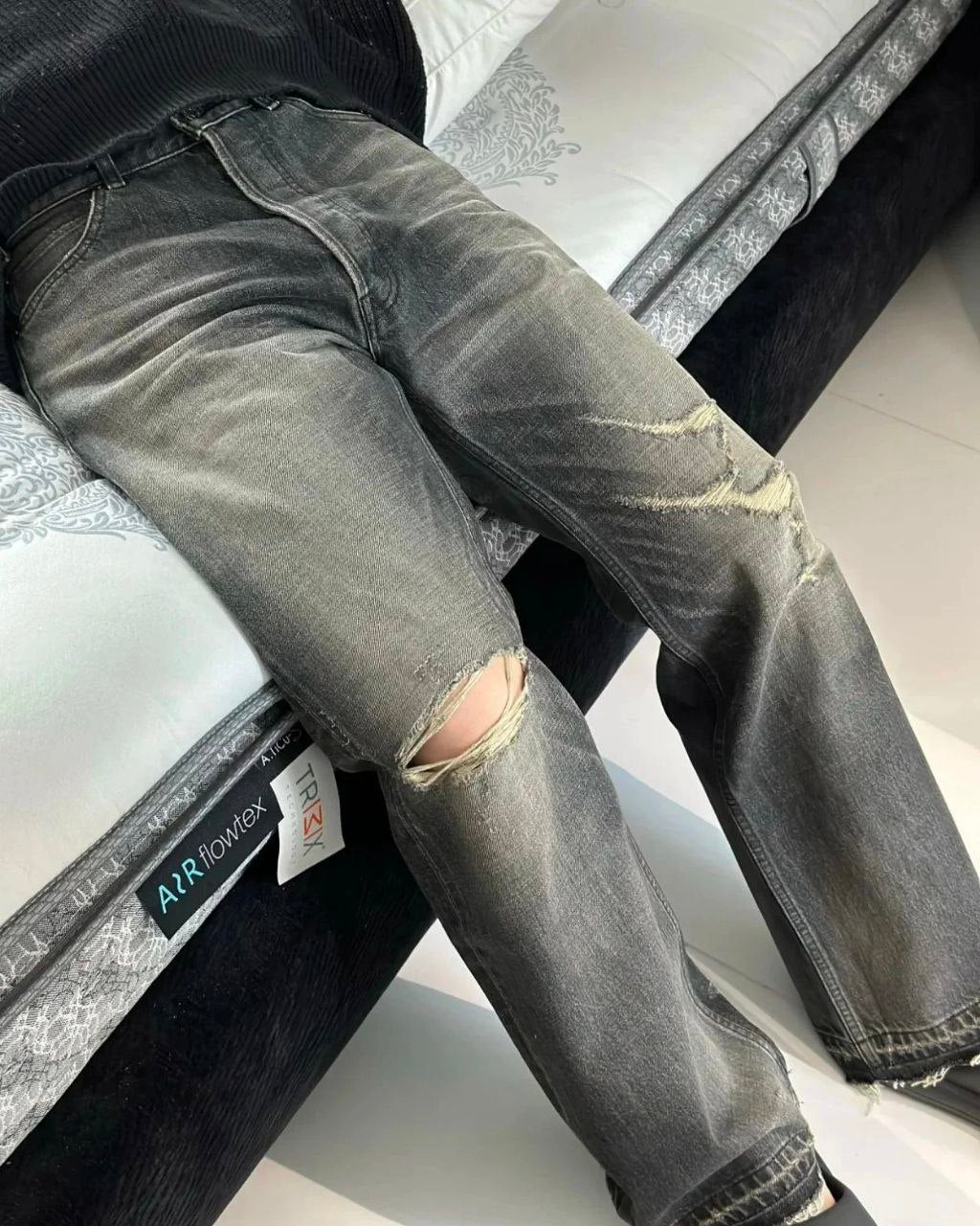 Celine Homme Wesley Straight-Leg Distressed Jeans