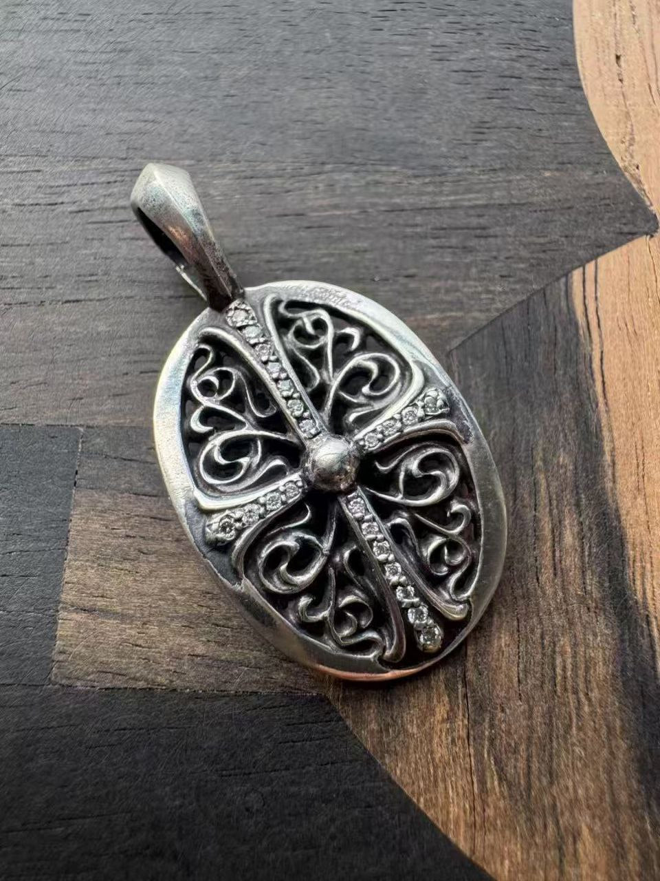 Chrome Hearts Oval Pendant