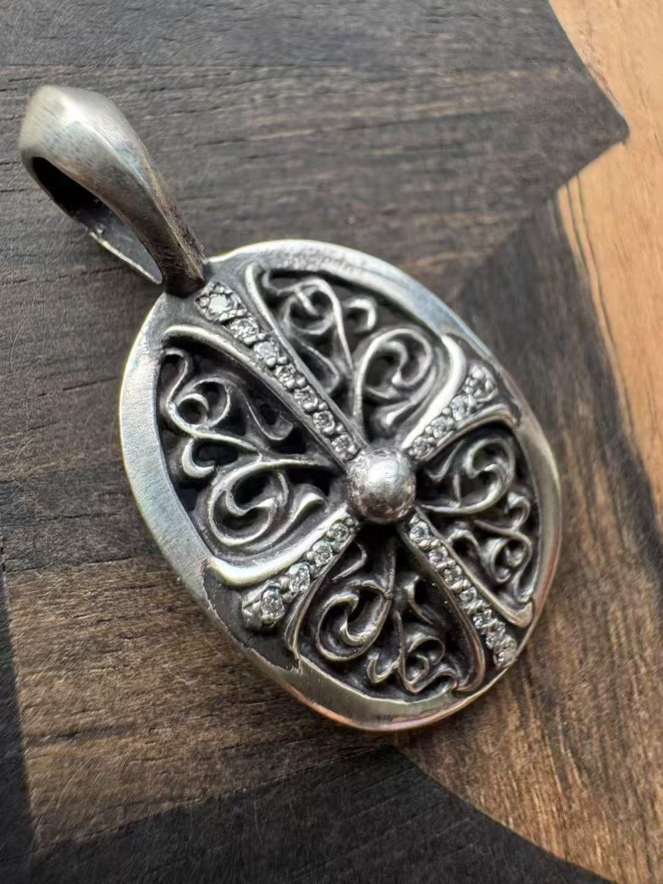 Chrome Hearts Oval Pendant