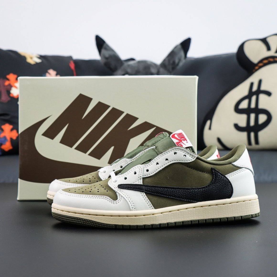 Air Jordan 1 Retro Low OG SP Travis Scott Medium Olive