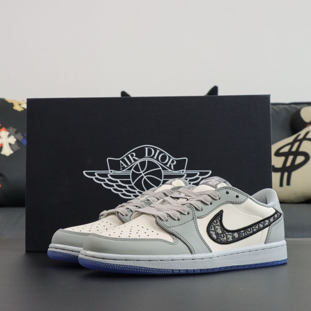 Air Jordan 1 Retro Low Dior