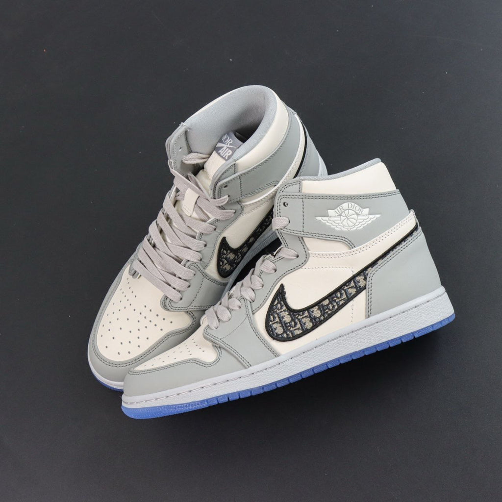 Air Jordan 1 Retro High Dior
