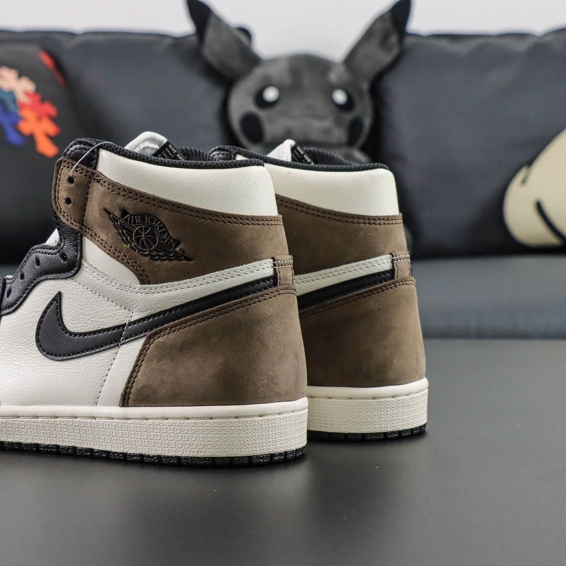 Air Jordan 1 Retro High Dark Mocha