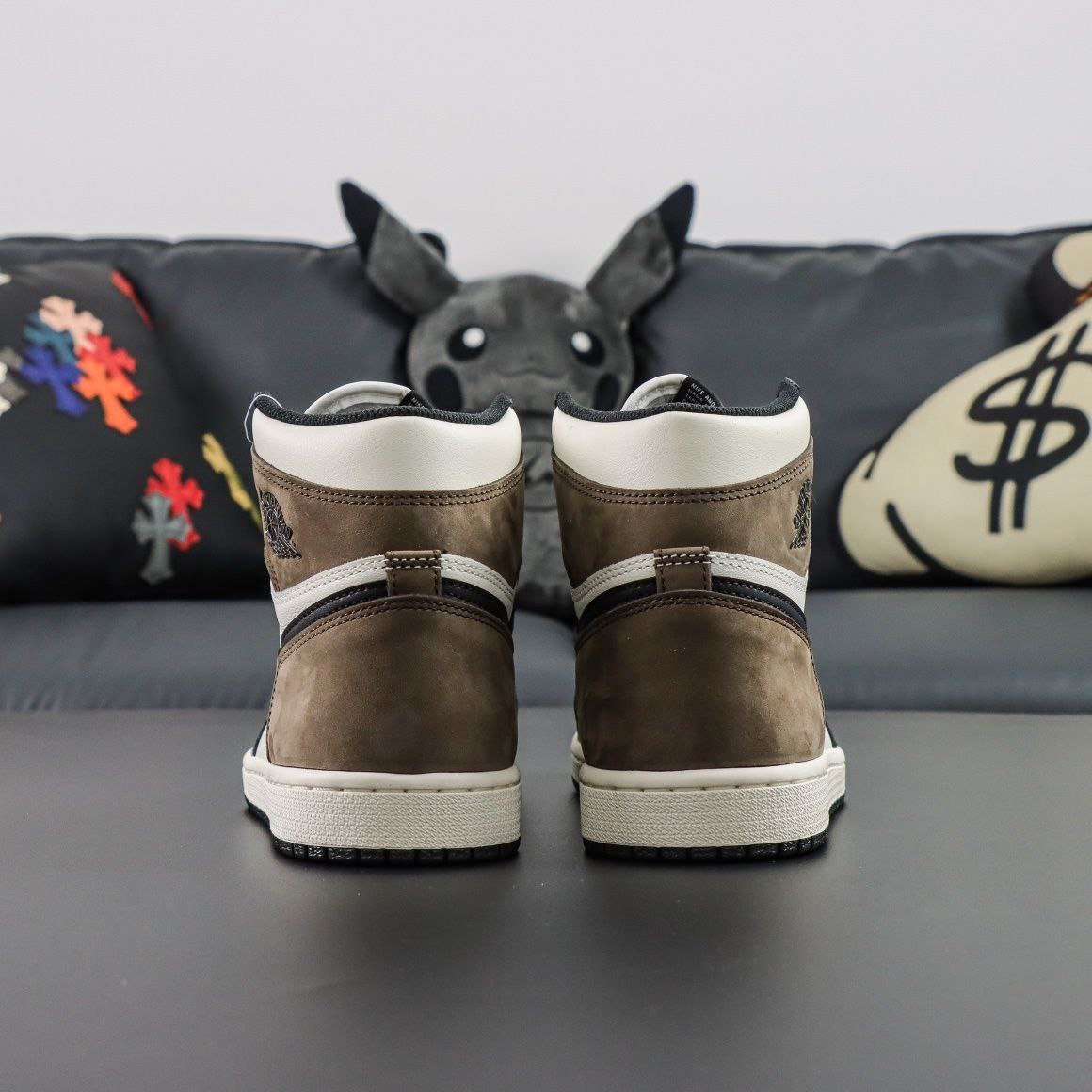 Air Jordan 1 Retro High Dark Mocha