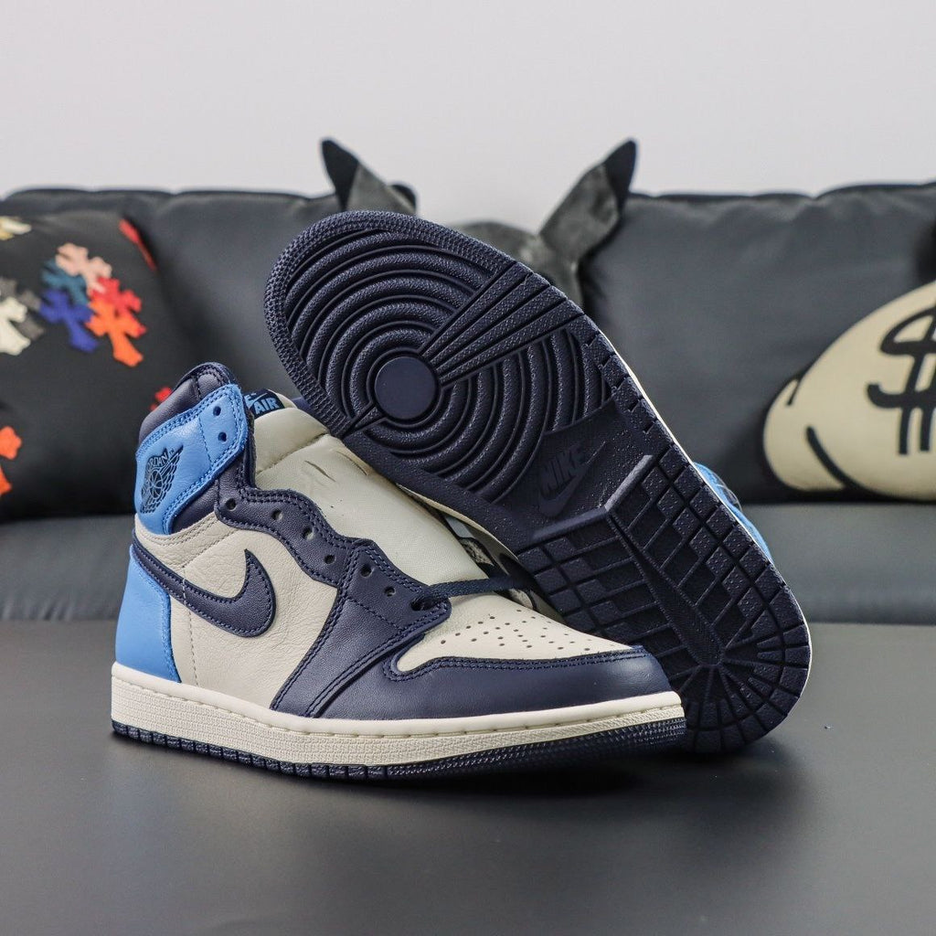 Air Jordan 1 Retro High Obsidian
