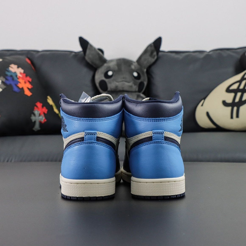 Air Jordan 1 Retro High Obsidian