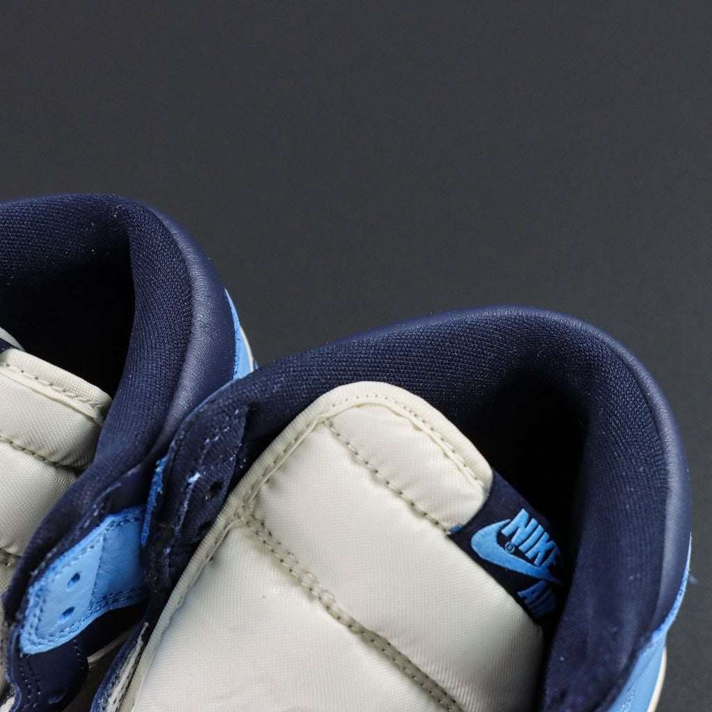 Air Jordan 1 Retro High Obsidian