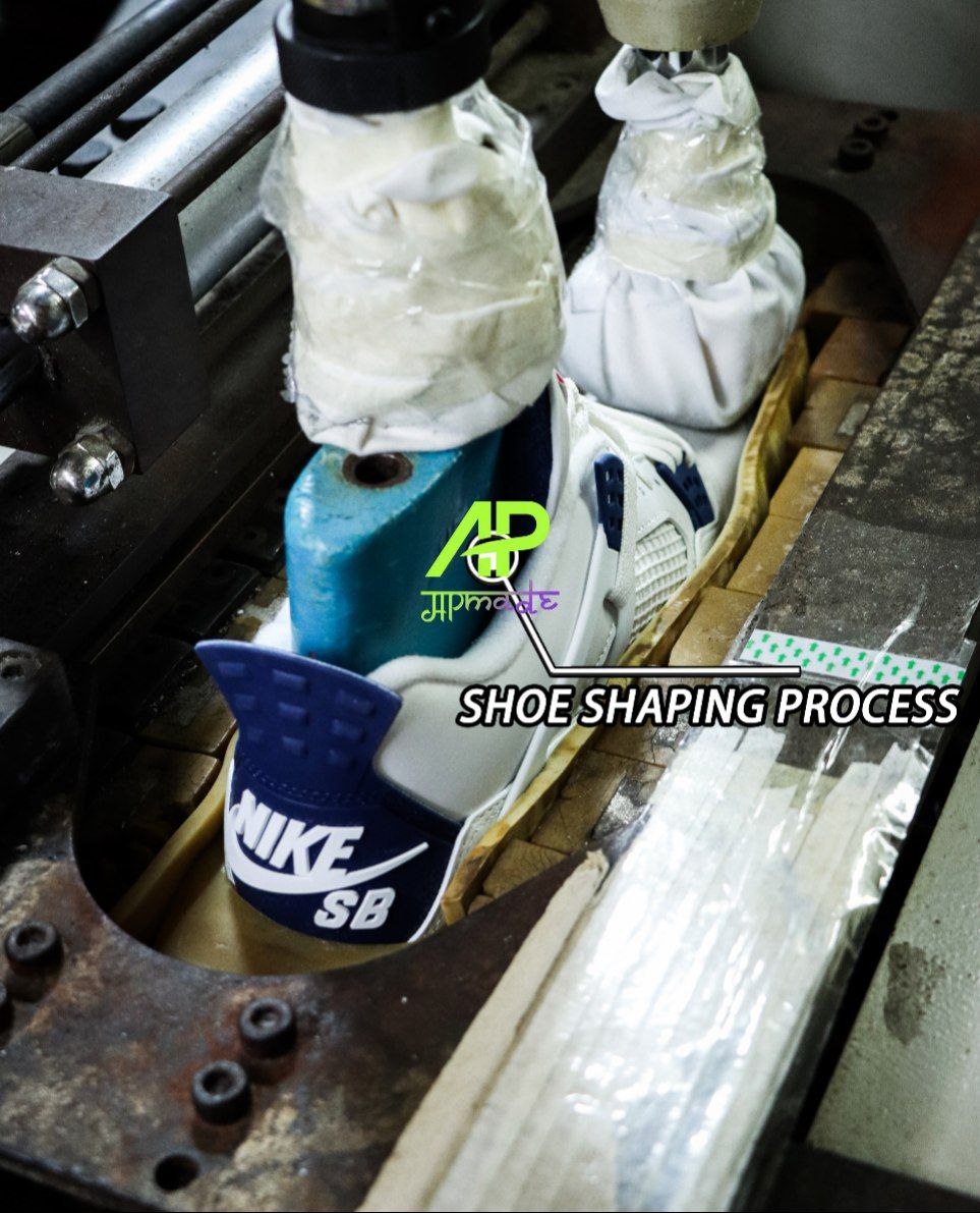 Air Jordan 4 Retro SB Navy