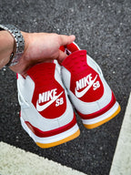 Jordan 4 Retro SB Varsity Red