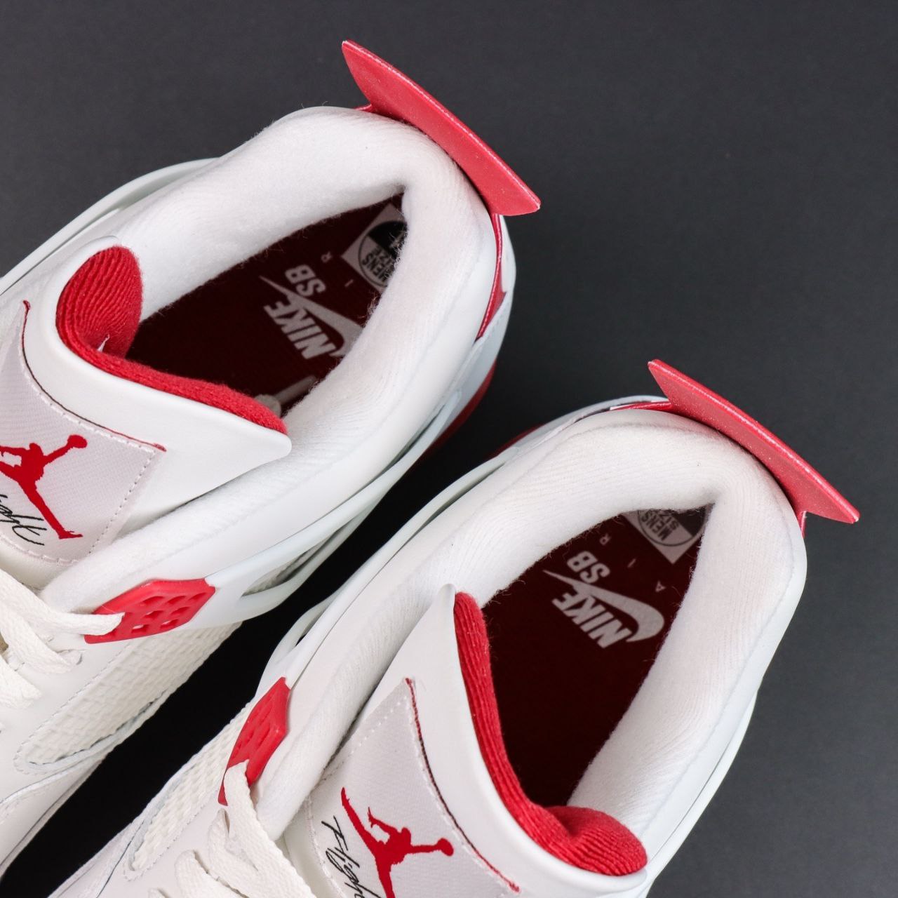 Jordan 4 Retro SB Varsity Red