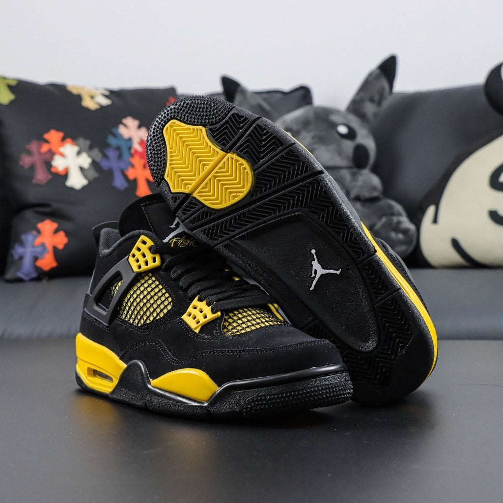 Air Jordan 4 Retro Thunder