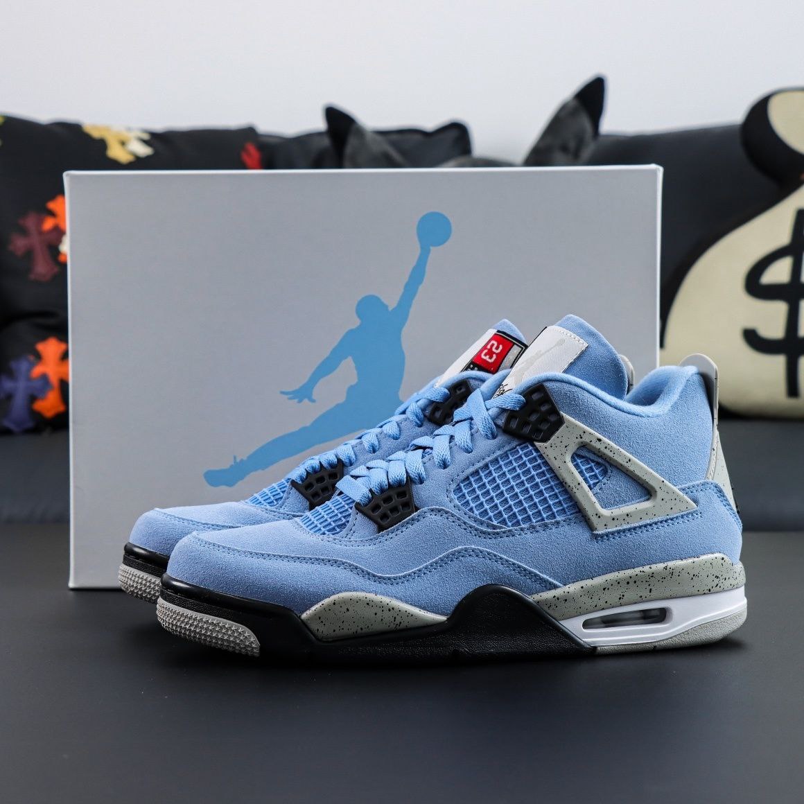 Air Jordan 4 Retro University Blue
