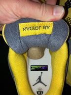 Air Jordan 4 Retro Lightning