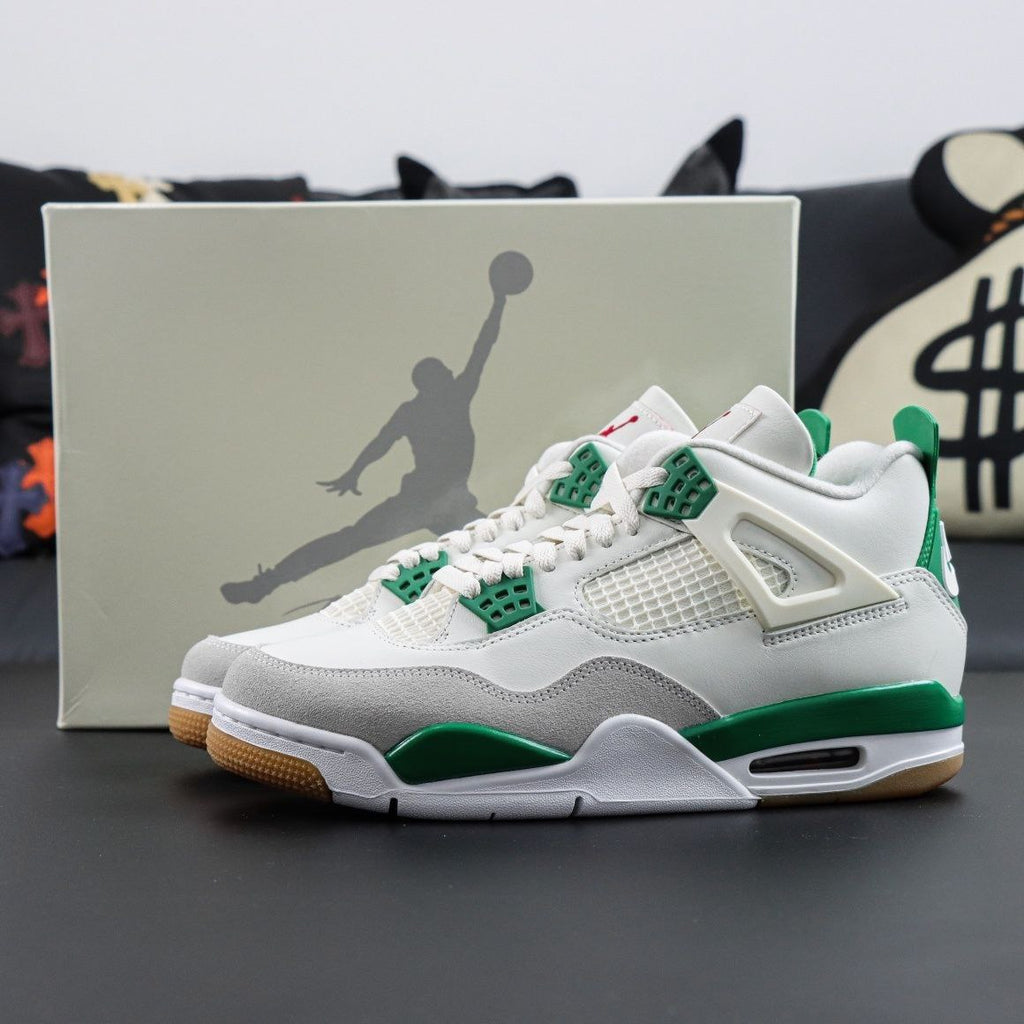 Air Jordan 4 Retro SB Pine Green