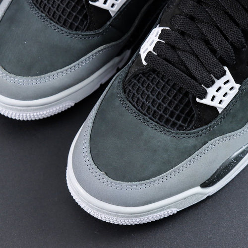 Air Jordan 4 Retro Fear