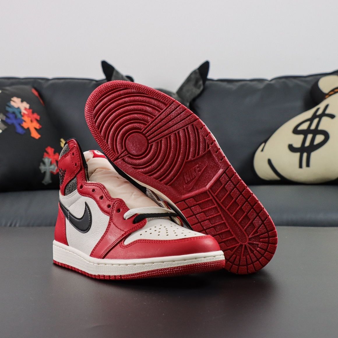 Air Jordan 1 Retro High OG Chicago Lost and Found