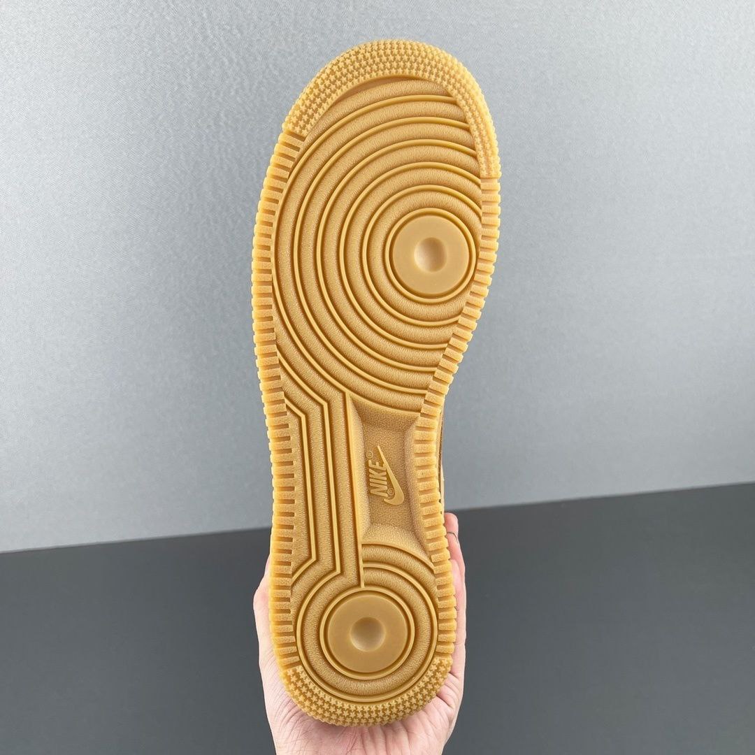 Nike Air Force 1 Low SP Supreme Wheat