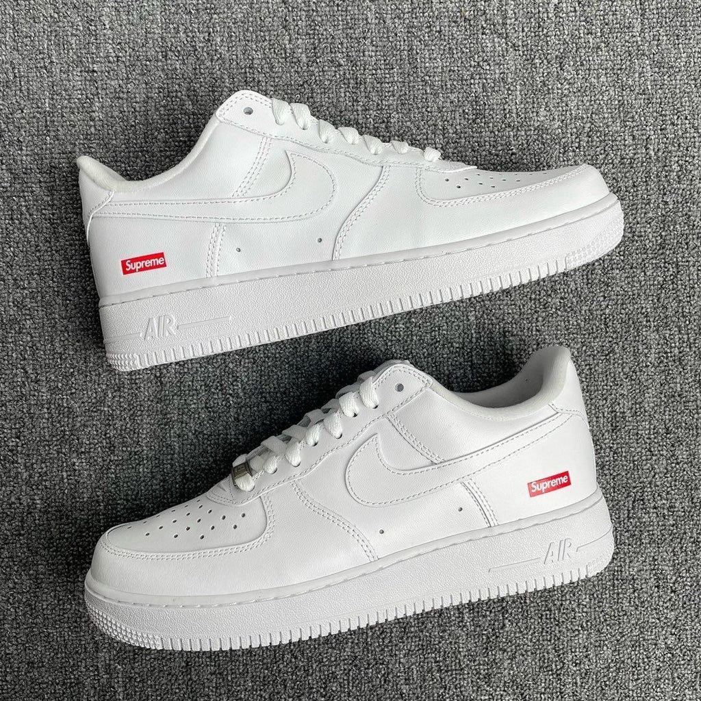 Nike Air Force 1 Low Supreme White