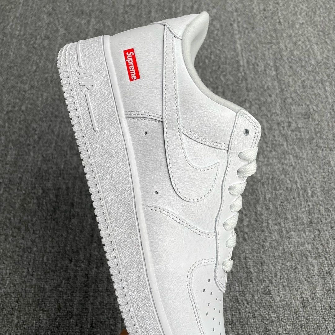 Nike Air Force 1 Low Supreme White