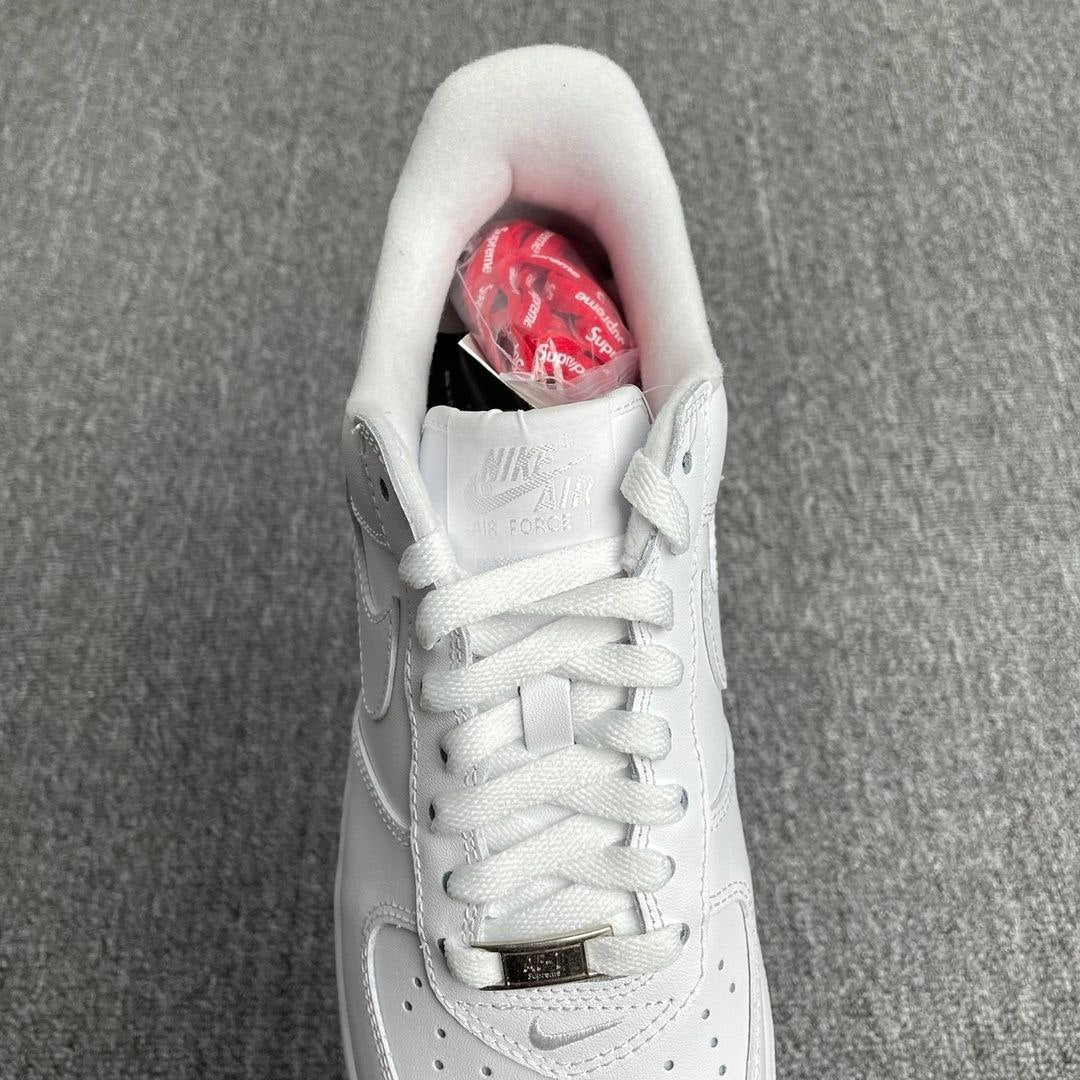 Nike Air Force 1 Low Supreme White