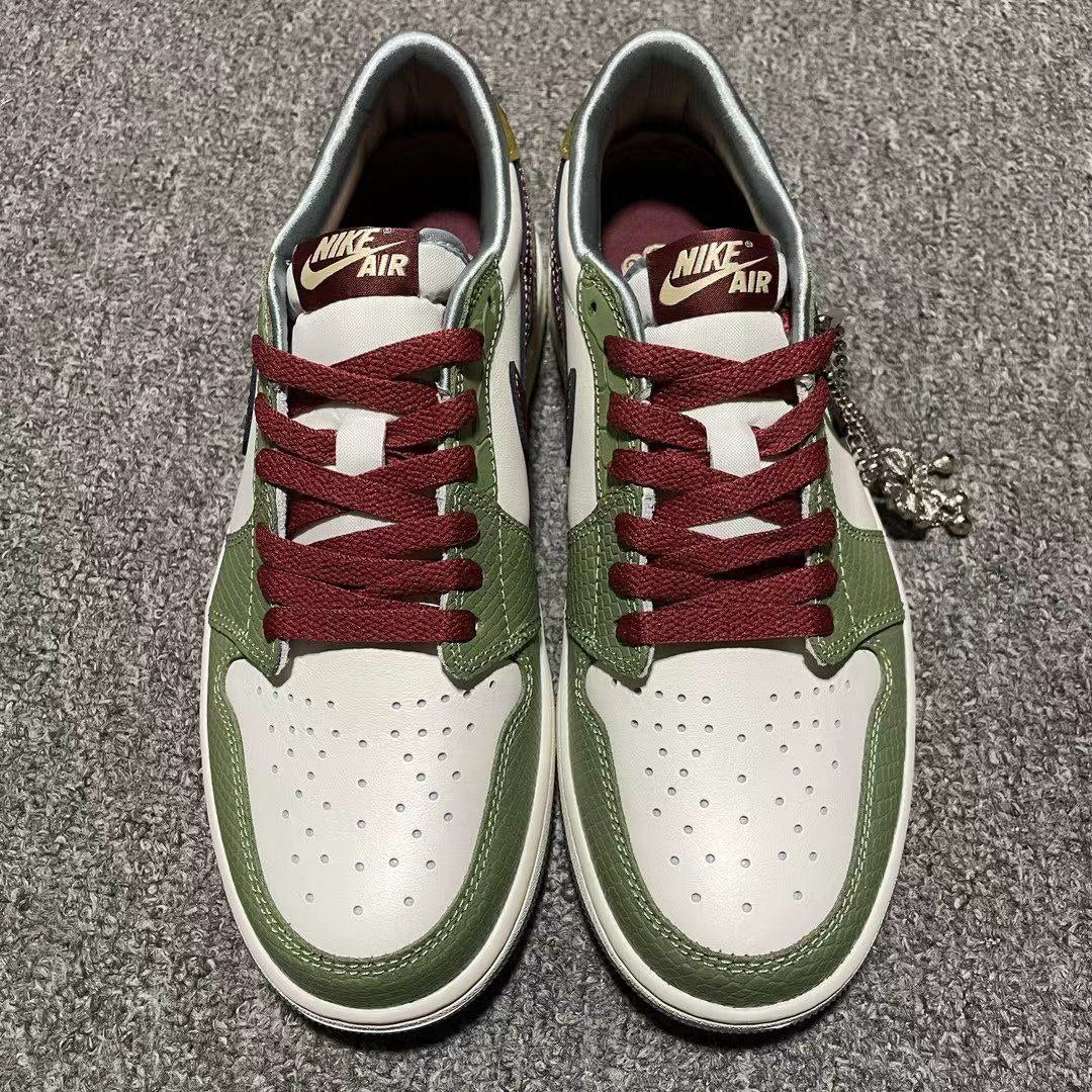 Air Jordan 1 Retro Low OG Year of the Dragon (2024)