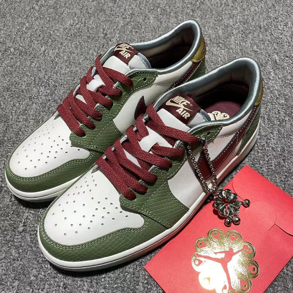 Air Jordan 1 Retro Low OG Year of the Dragon (2024)