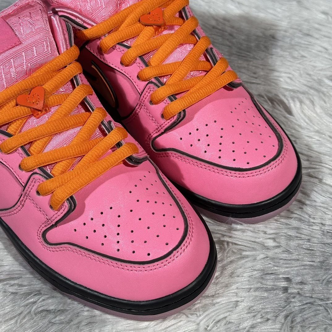 Nike SB Dunk Low The Powerpuff Girls Blossom