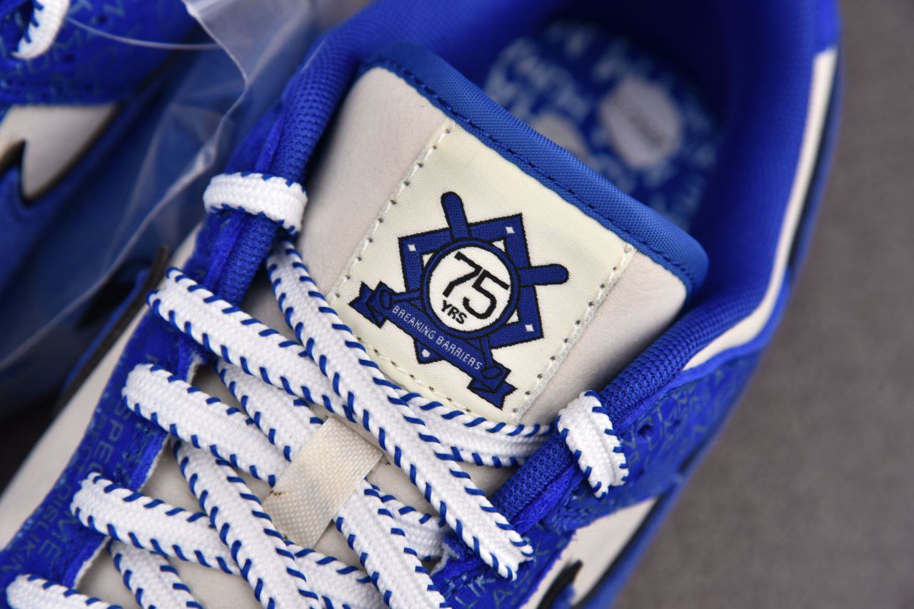 Nike Dunk Low Jackie Robinson
