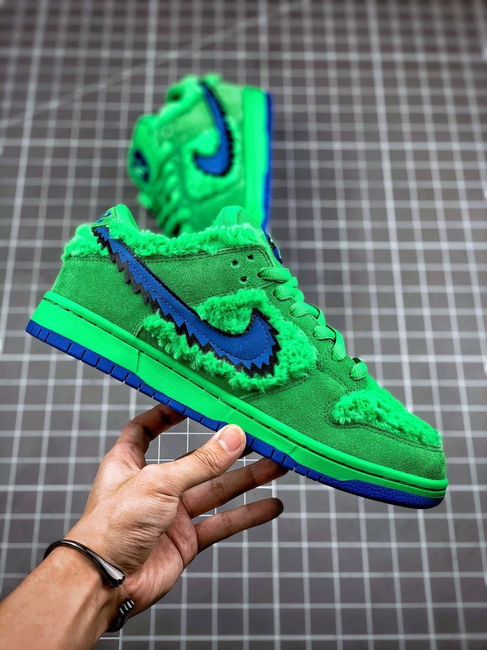 Nike SB Dunk Low Grateful Dead Bears Green