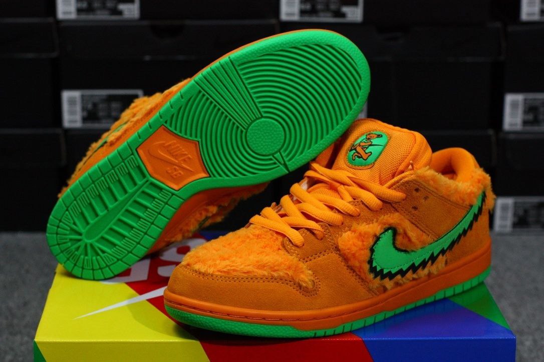 Nike SB Dunk Low Grateful Dead Bears Orange