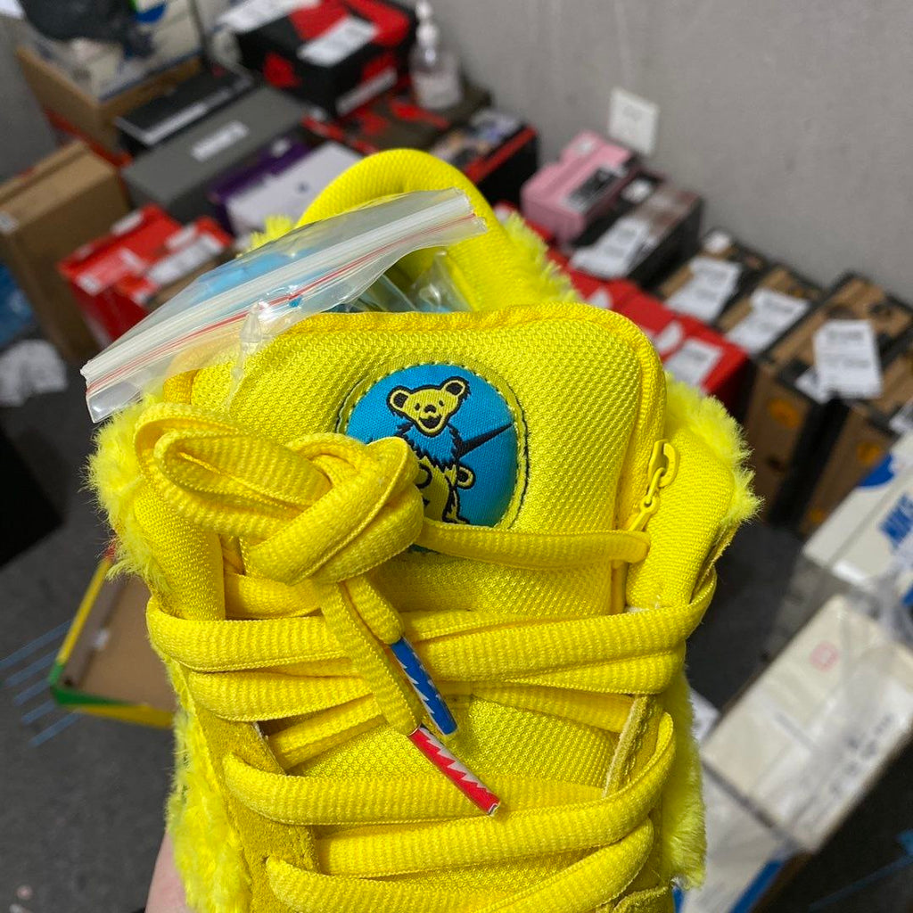 NikeSB Dunk Low Grateful Dead Bears Opti Yellow