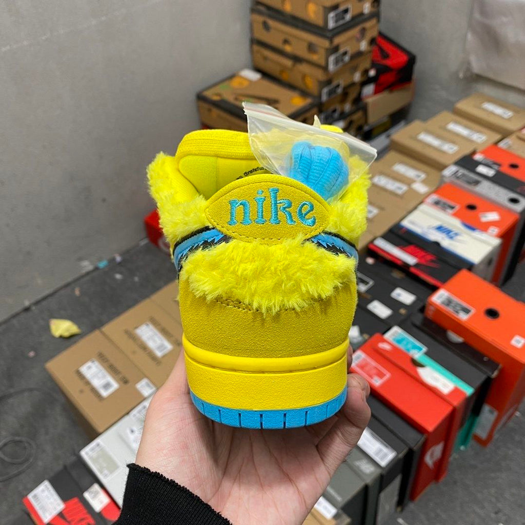 NikeSB Dunk Low Grateful Dead Bears Opti Yellow