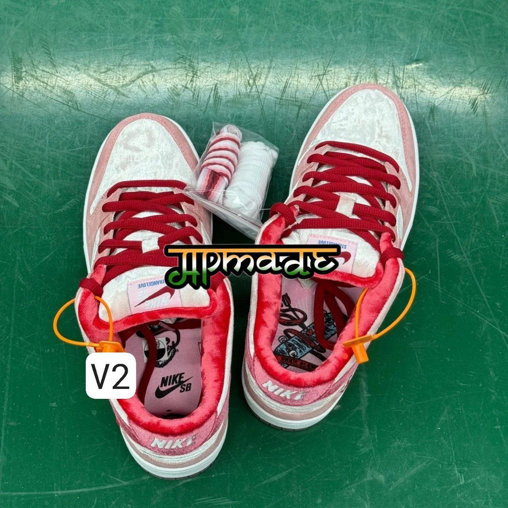 Nike SB Dunk Low StrangeLove Skateboards