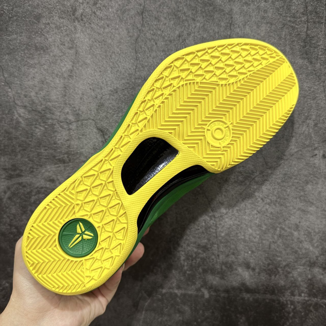 Nike Kobe 8 Protro Oregon Ducks PE Pack Low-Top Green