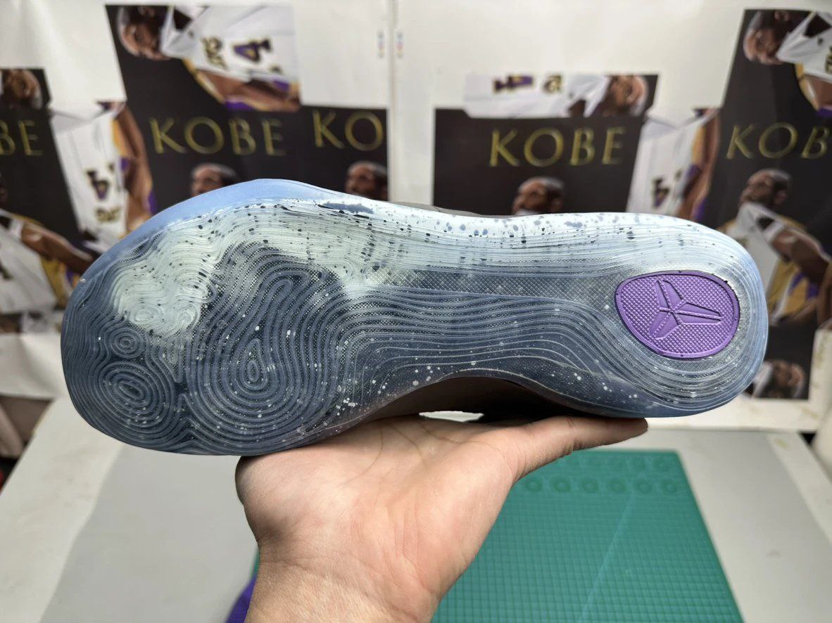 Nike Kobe 9 Elite Low Protro Moonwalker