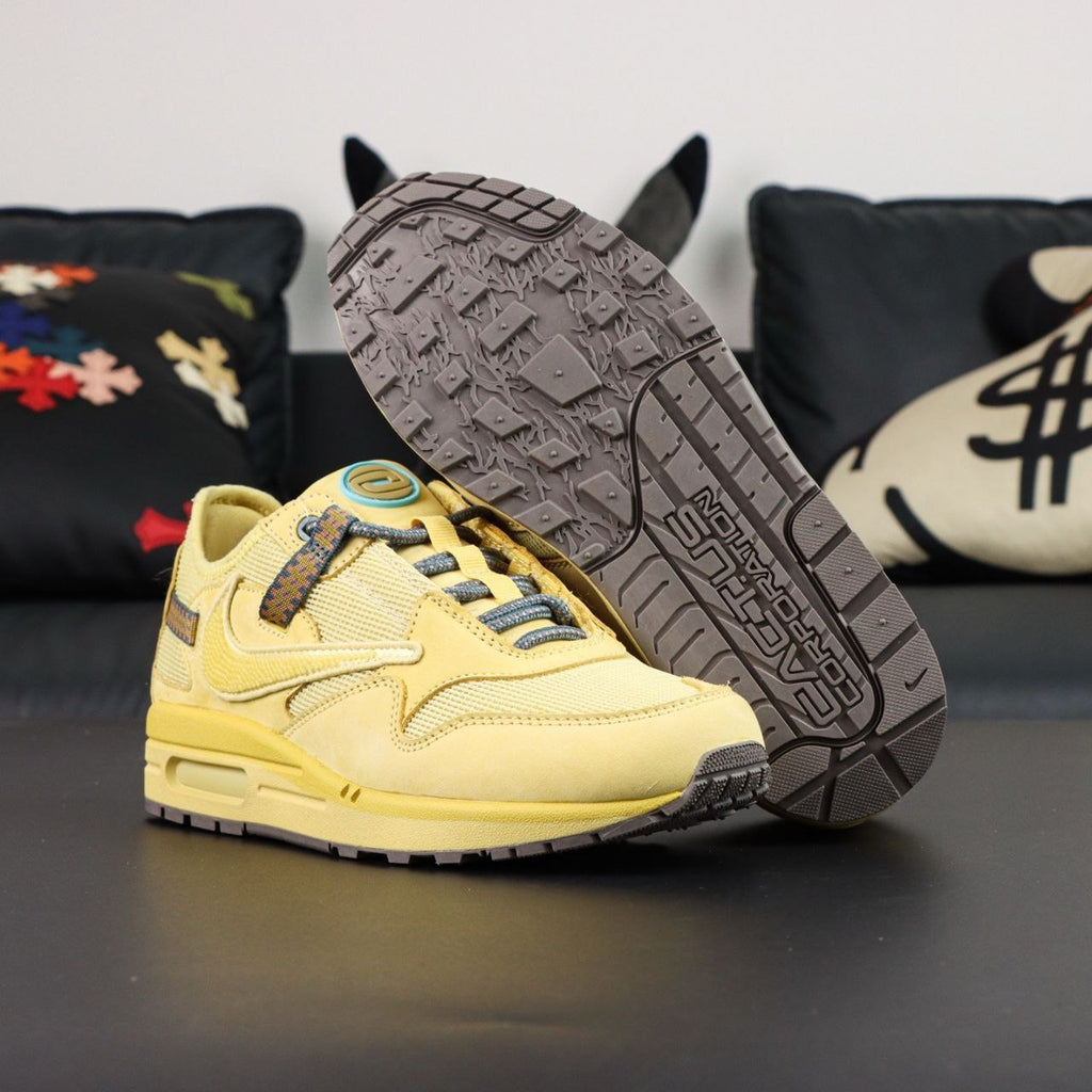 Nike Air Max 1 Travis Scott Cactus Jack Saturn Gold