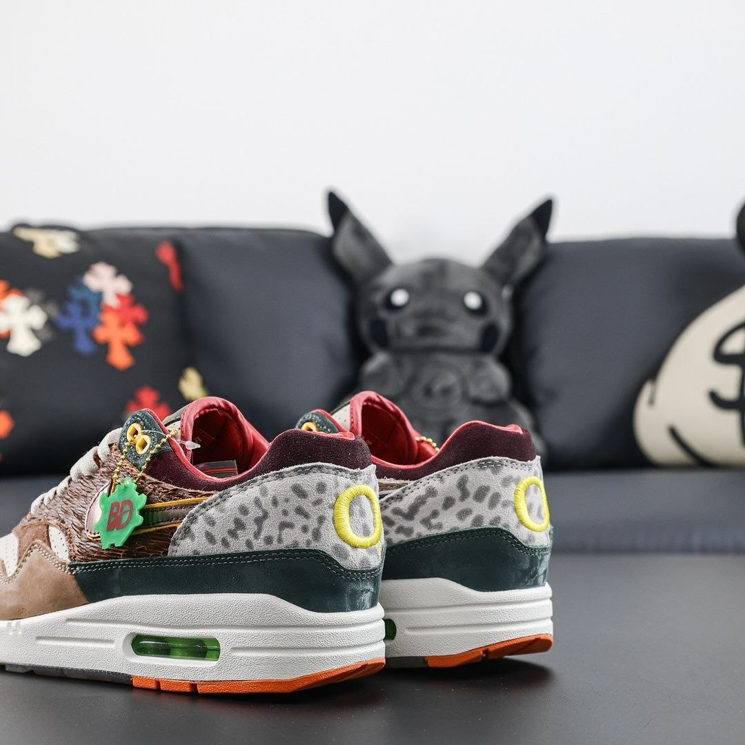 Nike Air Max 1 '87 Luxe University of Oregon PE (2024)