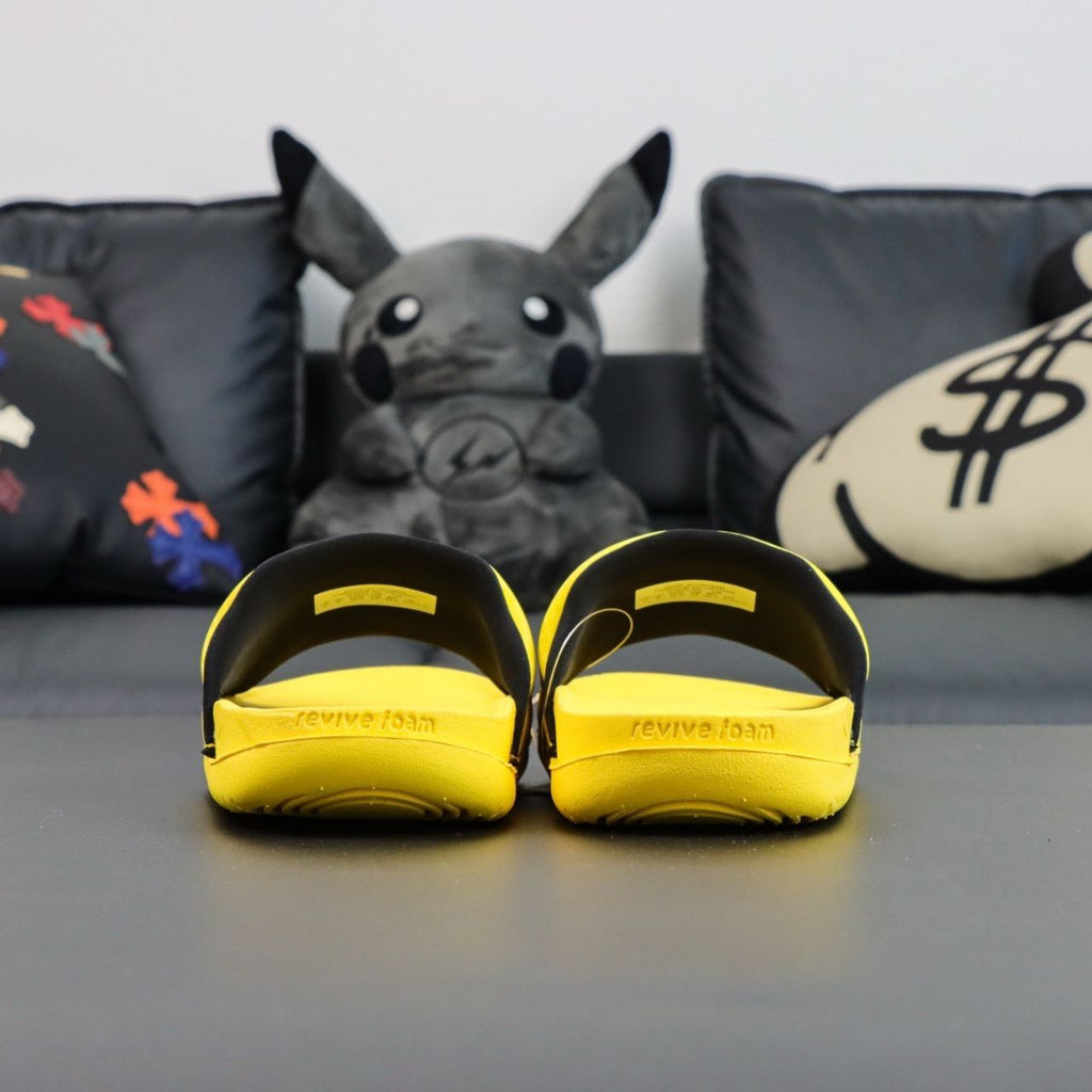 Nike Kobe Offcourt Slide Lightning