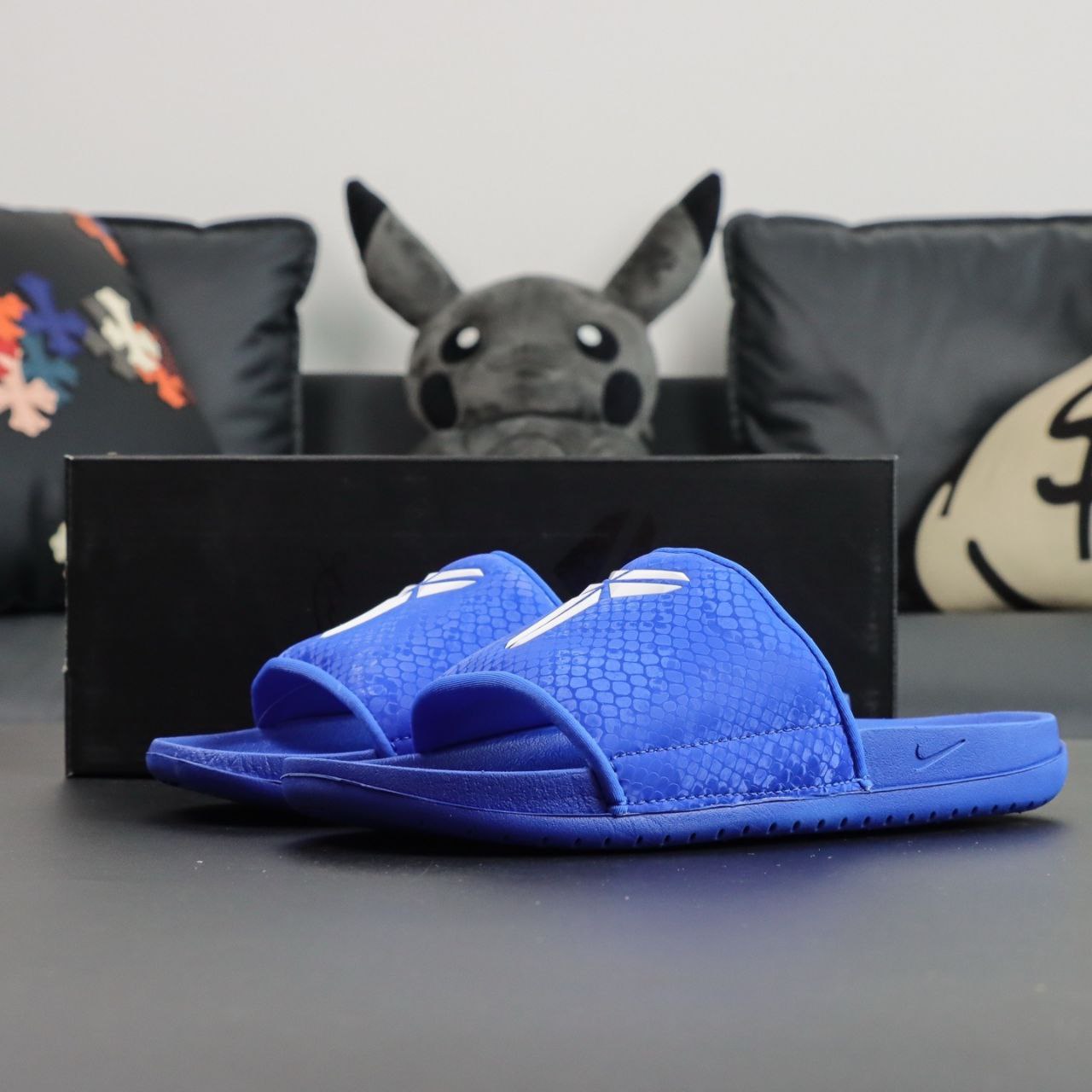 Nike Kobe Offcourt Slide Hyper Royal