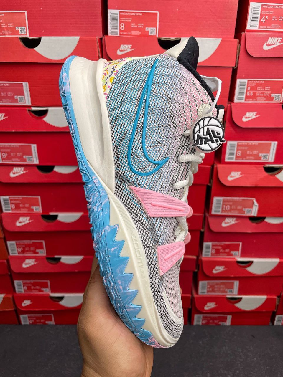 Nike Kyrie 7 1 World 1 People