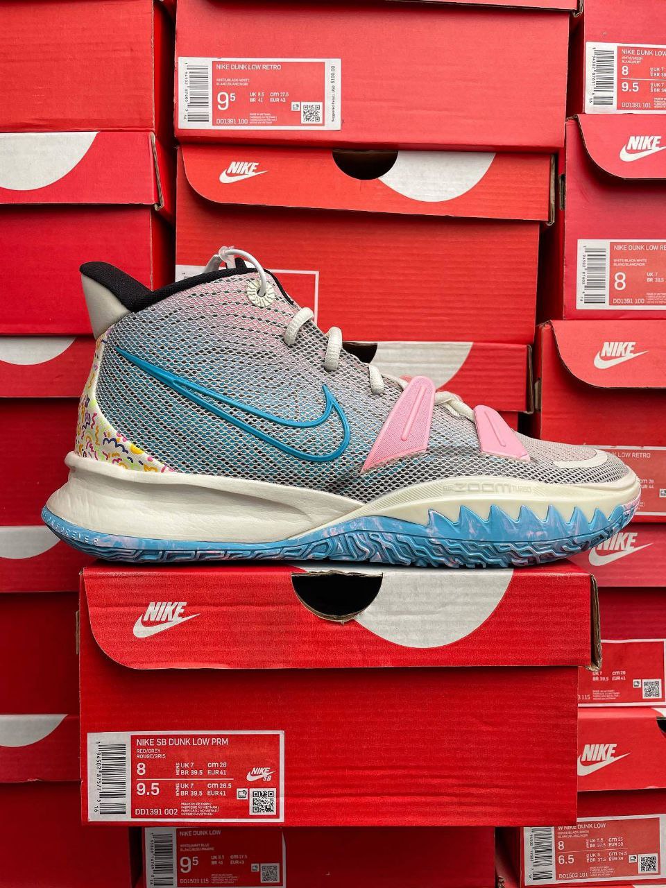 Nike Kyrie 7 1 World 1 People