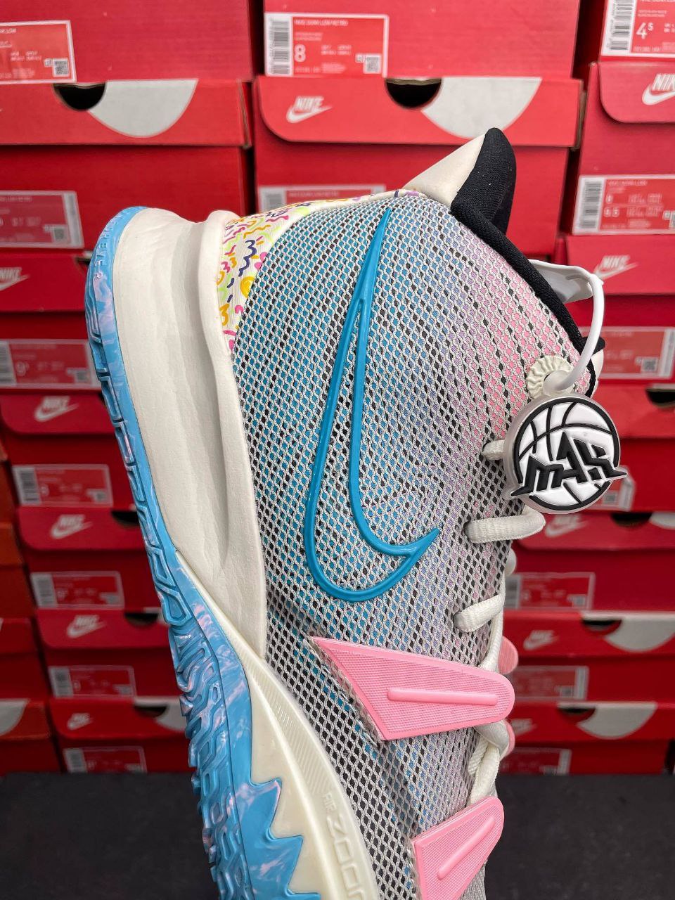 Nike Kyrie 7 1 World 1 People