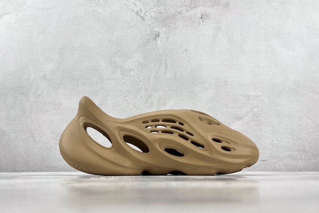 Adidas Yeezy Foam RNR