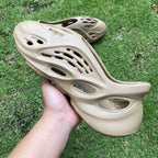 Adidas Yeezy Foam RNR