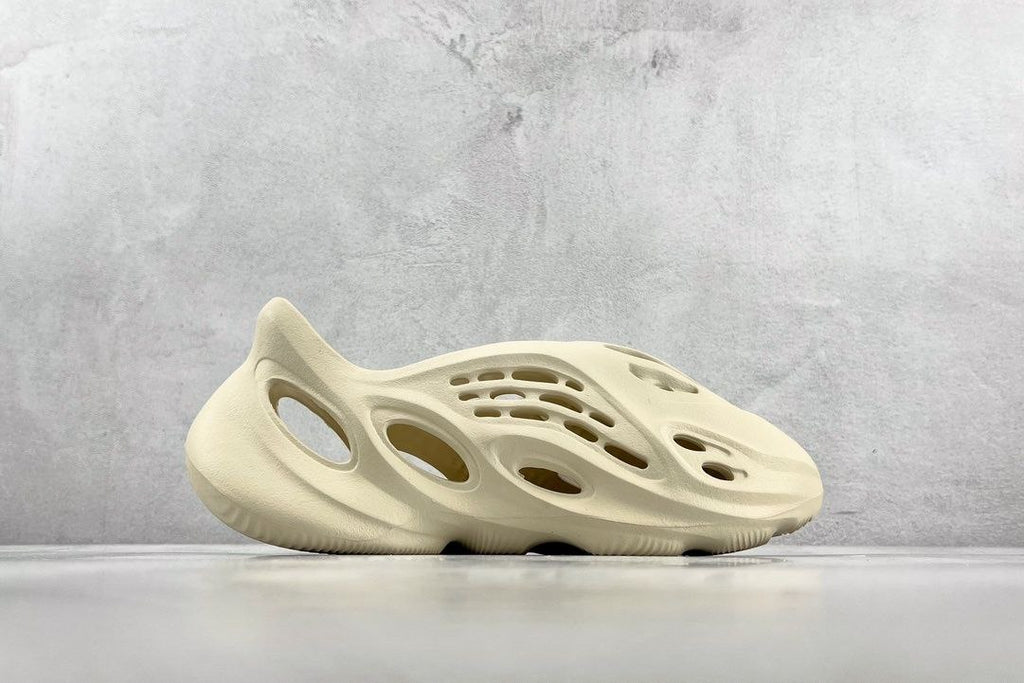 Adidas Yeezy Foam RNR