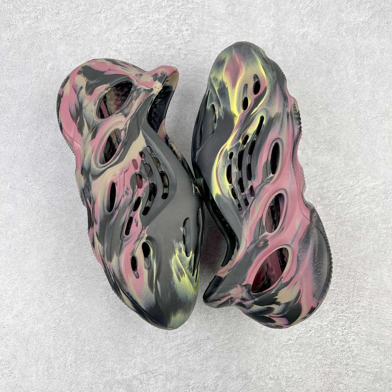 Adidas Yeezy Foam RNR