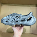 Adidas Yeezy Foam RNR