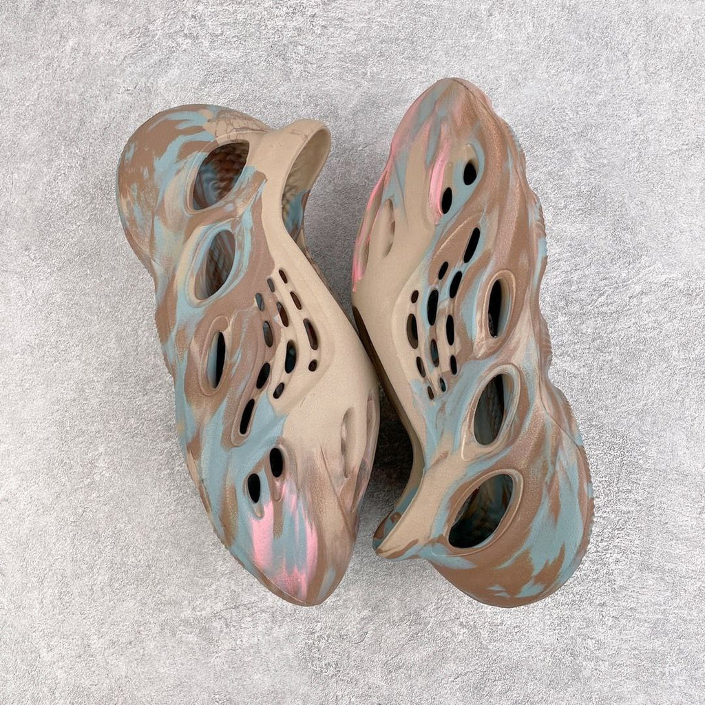 Adidas Yeezy Foam RNR